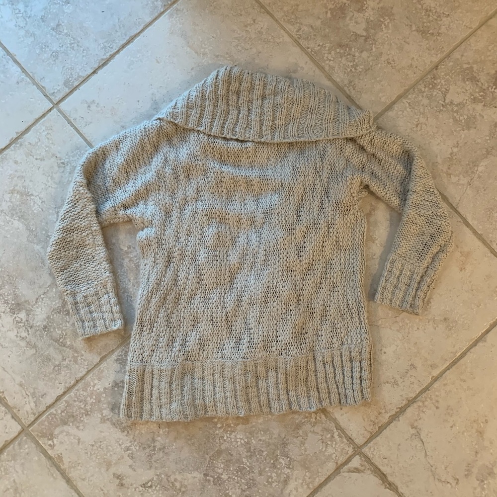 Oversized Off-White Medium Sweater - Picture 3 of 3